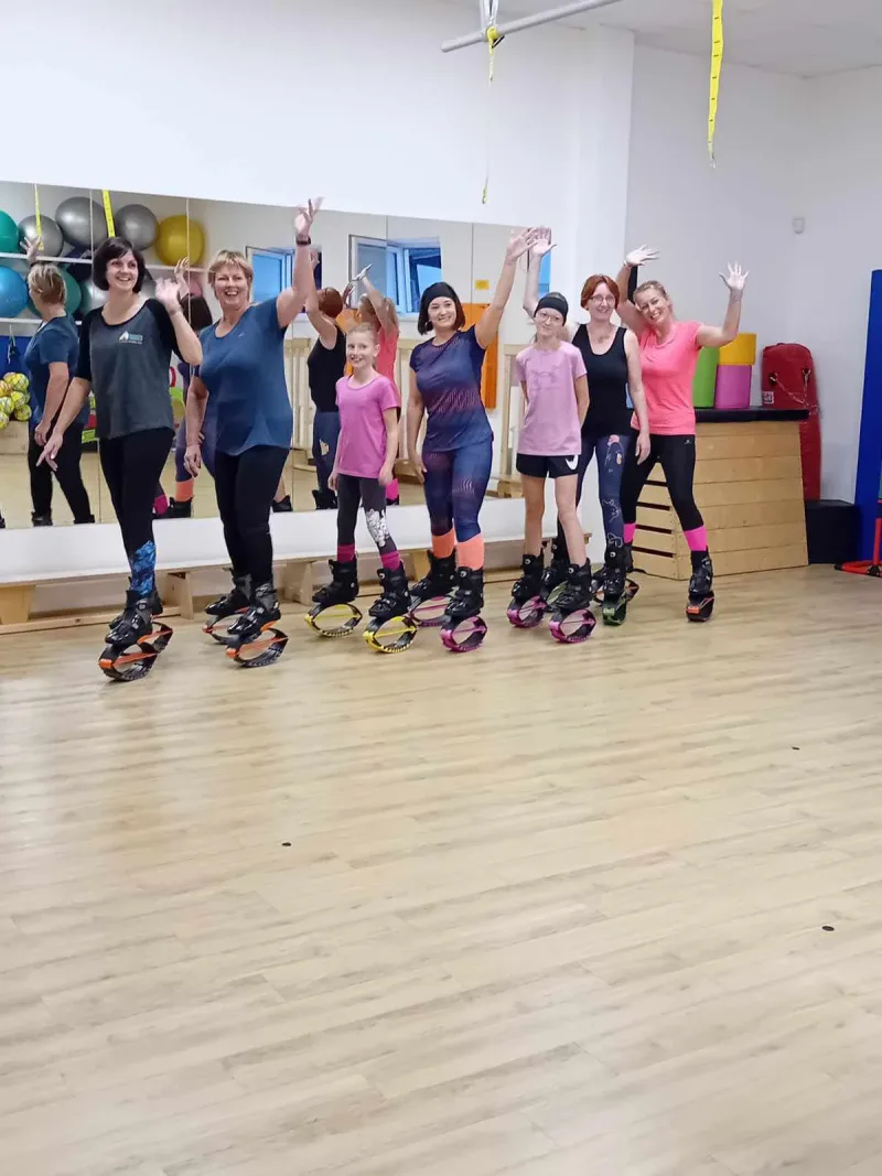 Kangoo jumping v Domečku