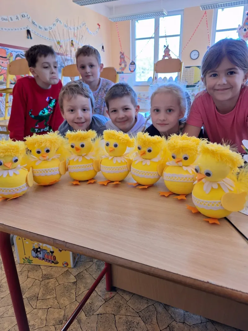 27. 3. 2024 Literárně výtvarné kroužky, Komárov